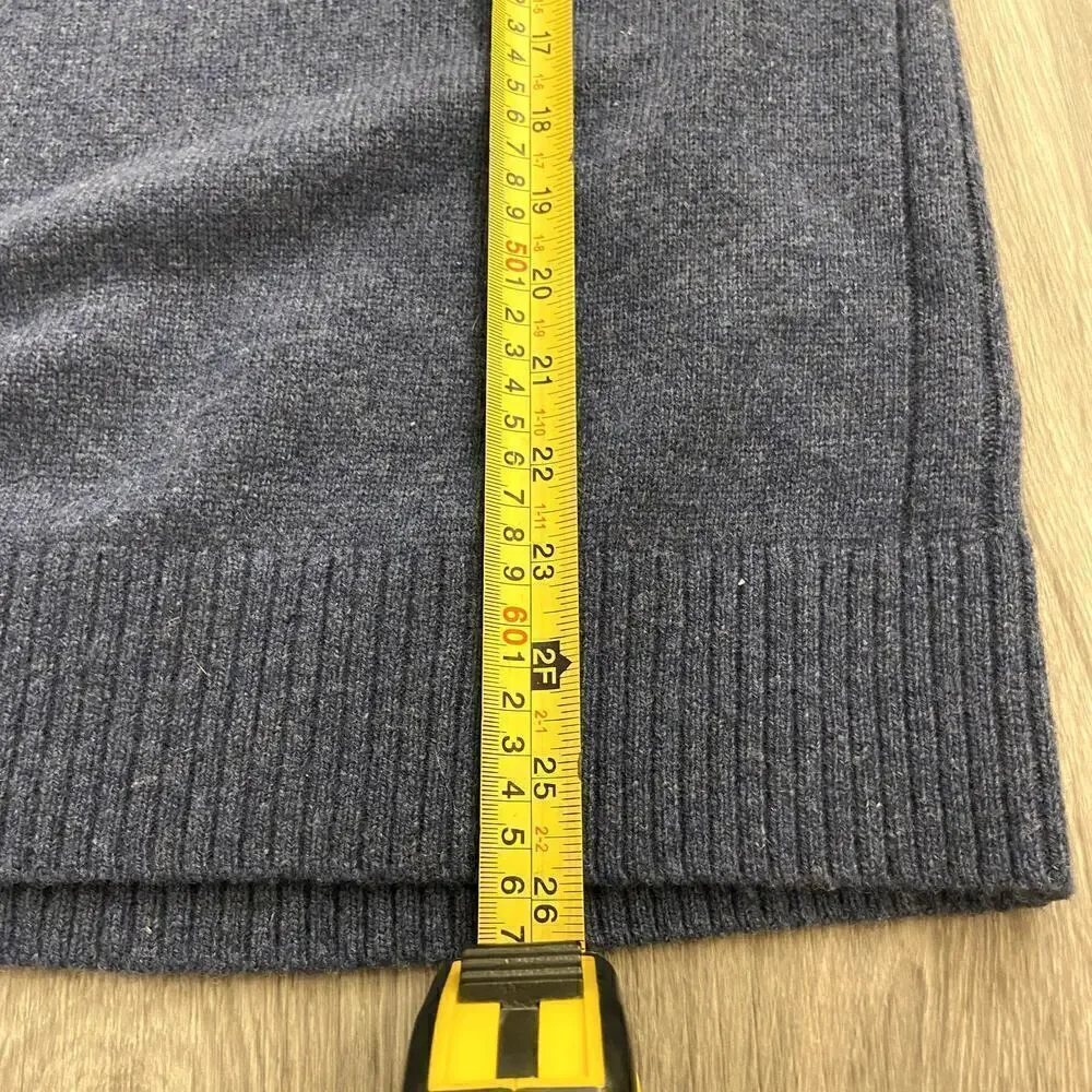 Banana Republic Men's Italian Yarn Sweater Size Medium
